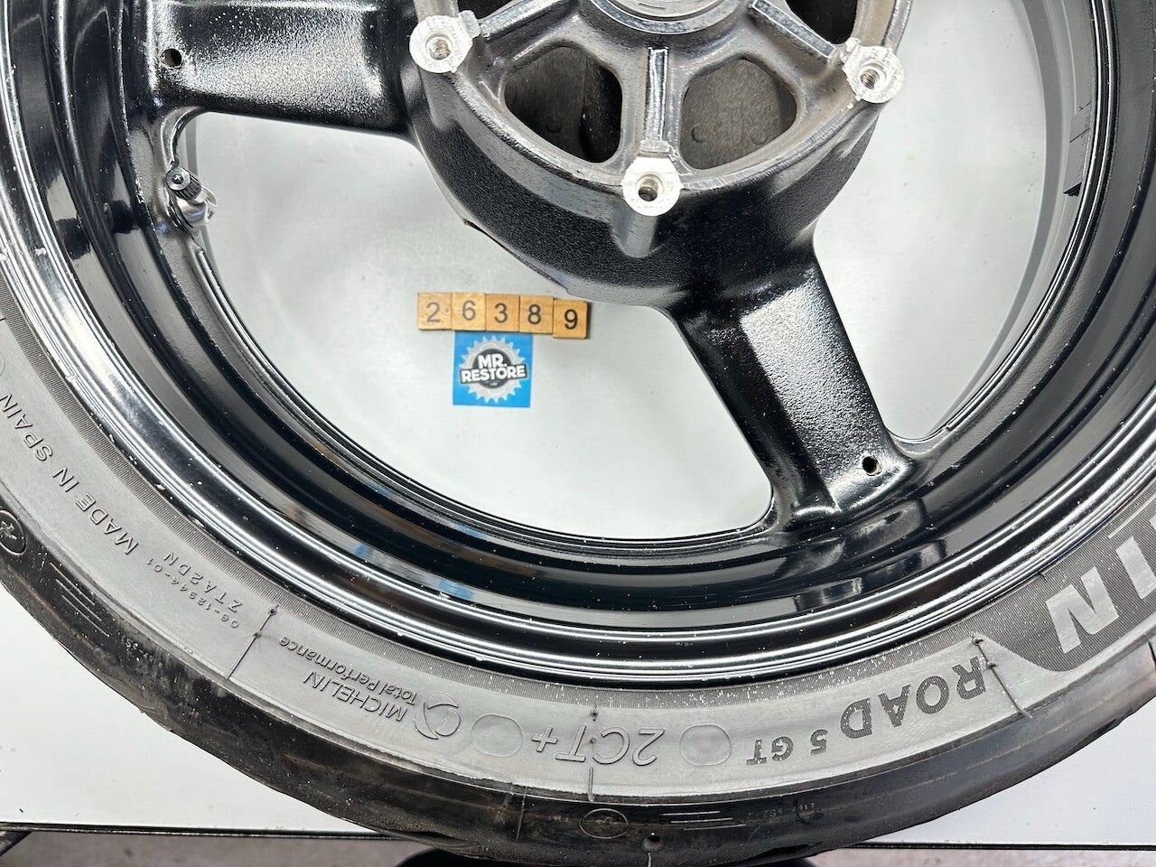 Yamaha XJR1300 '04-16' FZS1000 Rear Wheel & Useable Michelin Road 5 2CT+ Tyre