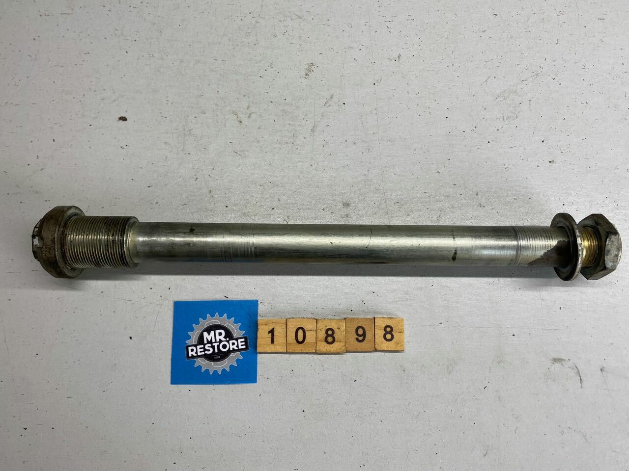 Suzuki TL1000 GSXR1000 750 600 GSX1300R Swing Arm Axle 61211-33E00