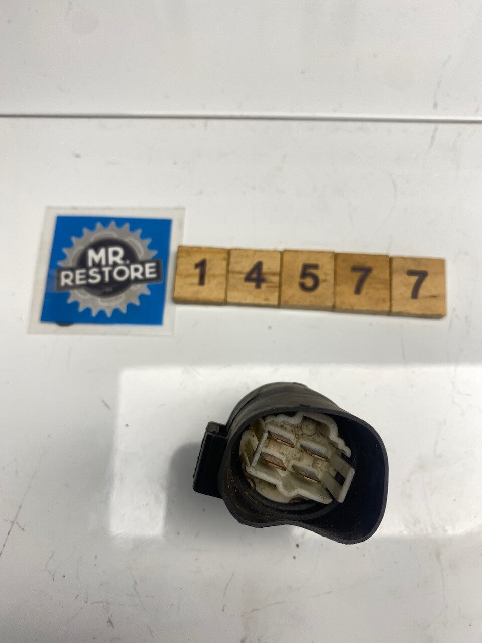 Kawasaki GPZ900R Nippon Denso Relay & Rubber Mount 056700-5260
