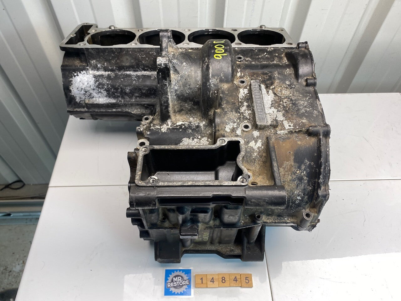 Kawasaki GPZ900R ZX900 Crank Cases