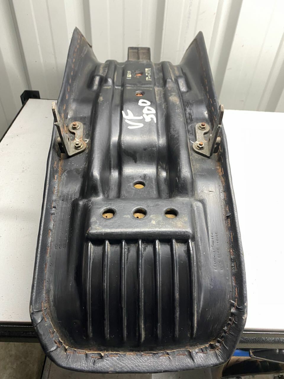 Honda VF500 Seat 1984 1985 77200-KE7-000ZA