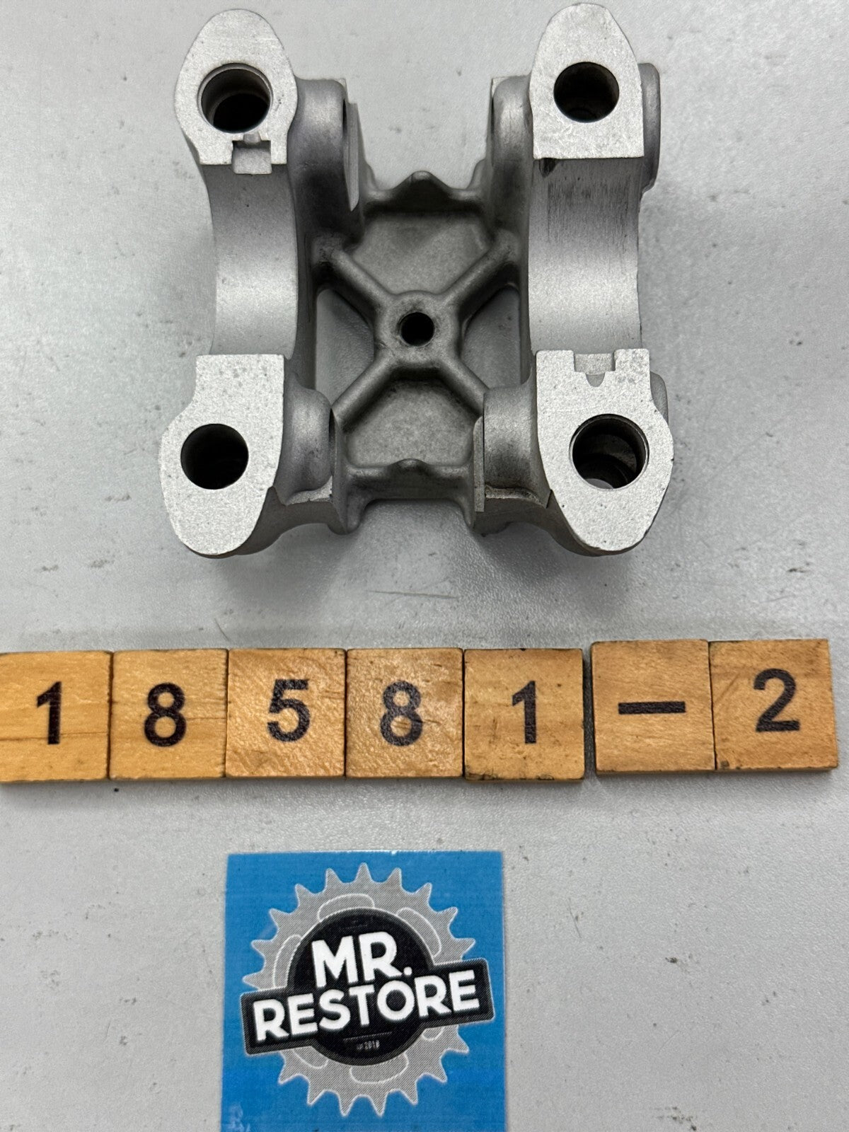 Honda CM250 CMX250 CB250 Camshaft / Rocker Arm Holder 12231-399-010