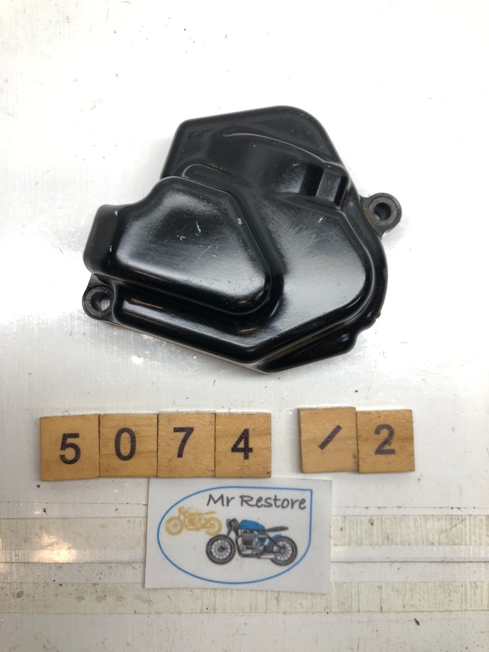 Yamaha TZR250 TDR250 OEM Oil Pump Cover 1KT-15416-00-00
