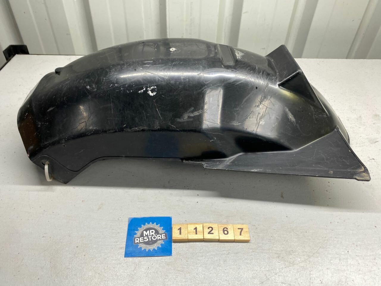 Kawasaki GPZ900R ZX900 GPZ750R Rear Fender Under Guard