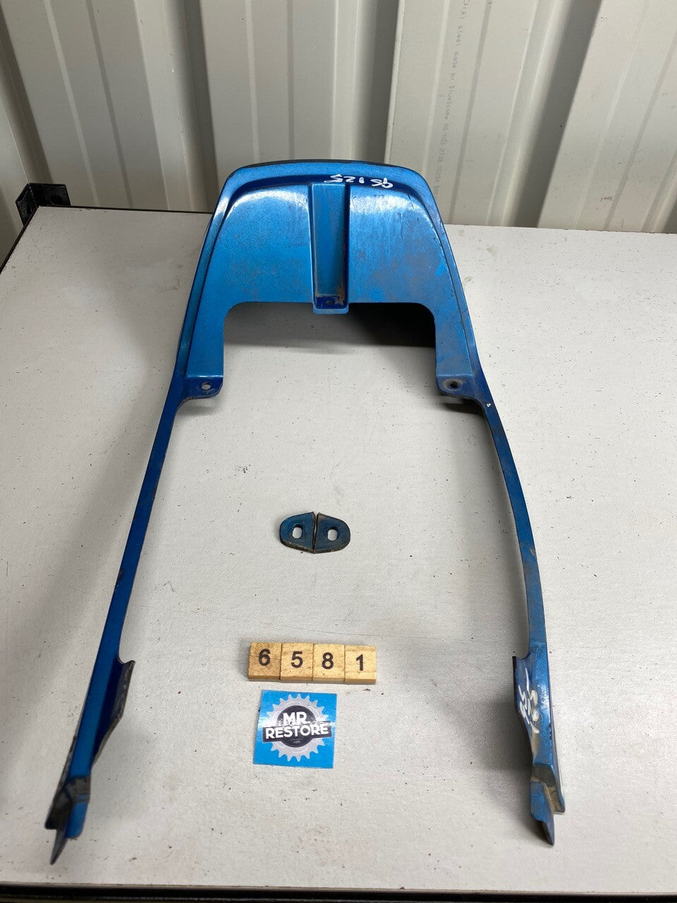 Suzuki GS 125 Tail Piece & Boot Trunk Lid