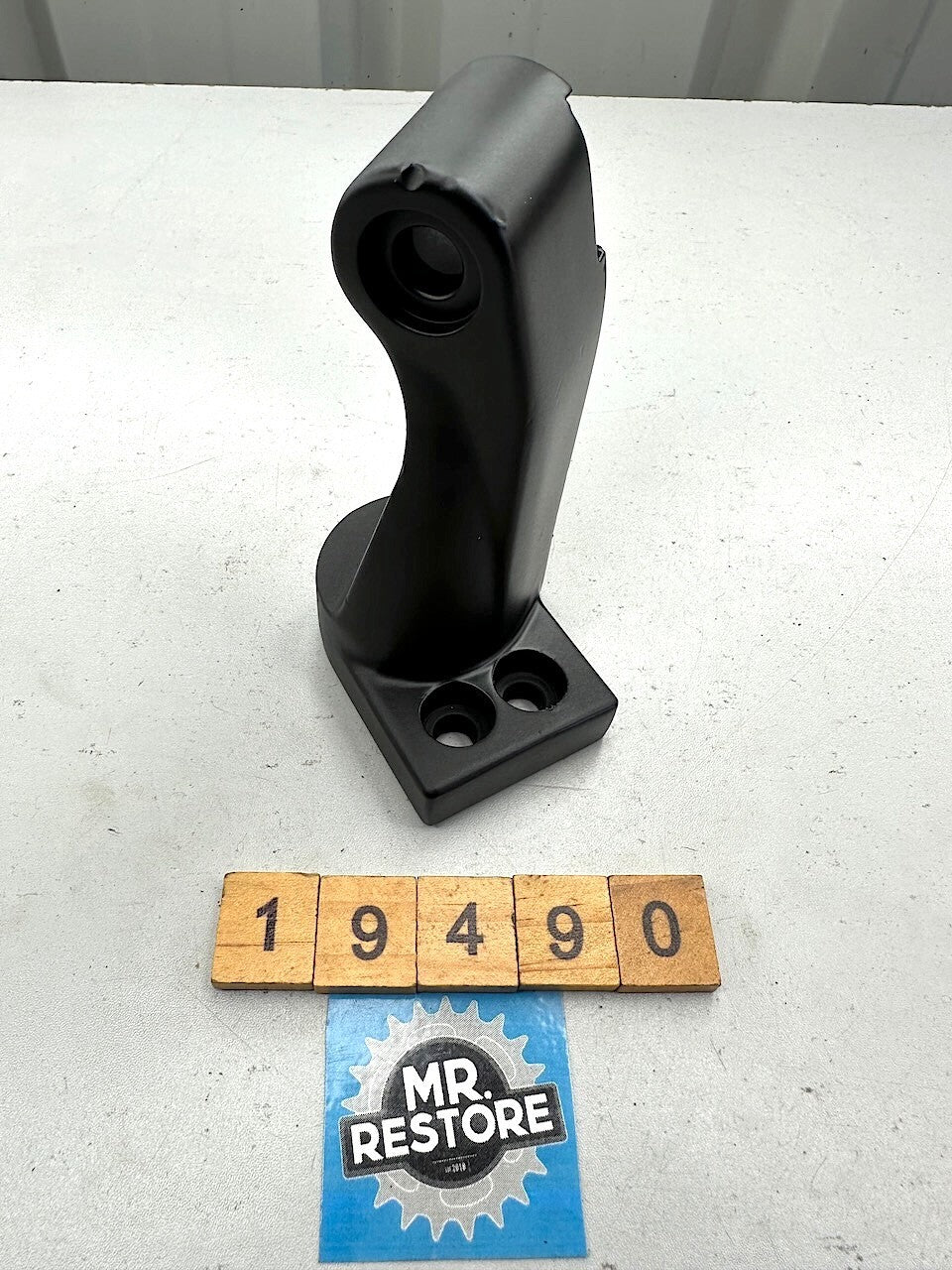 Kawasaki GPX500 GPZ500 EX500 R/H OEM Handlebar Holder - Repainted 46012-1188
