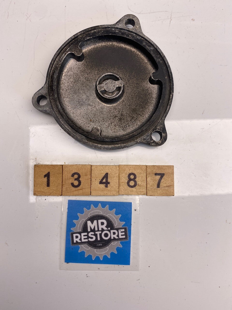 Suzuki DR500 OEM Oil Filter Cover