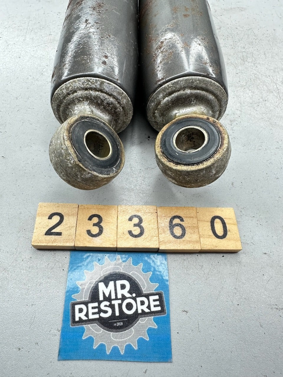 Yamaha V70 V80 V90 Rear Shock Absorbers