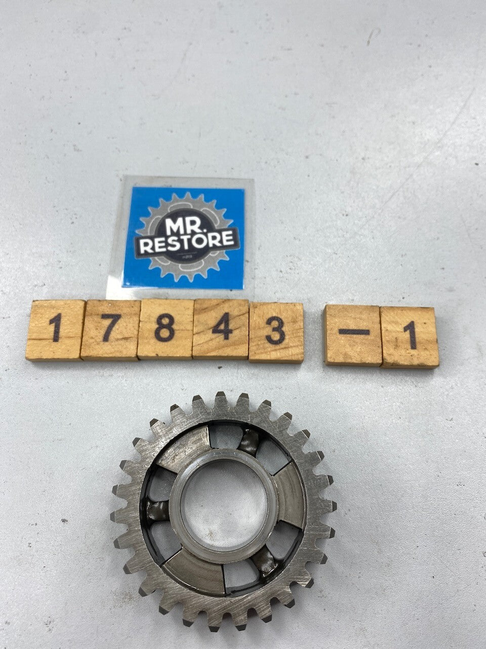 Yamaha SR500 SR400 XT500 TT500 Transmission 5th Pinion Gear 583-17151-01