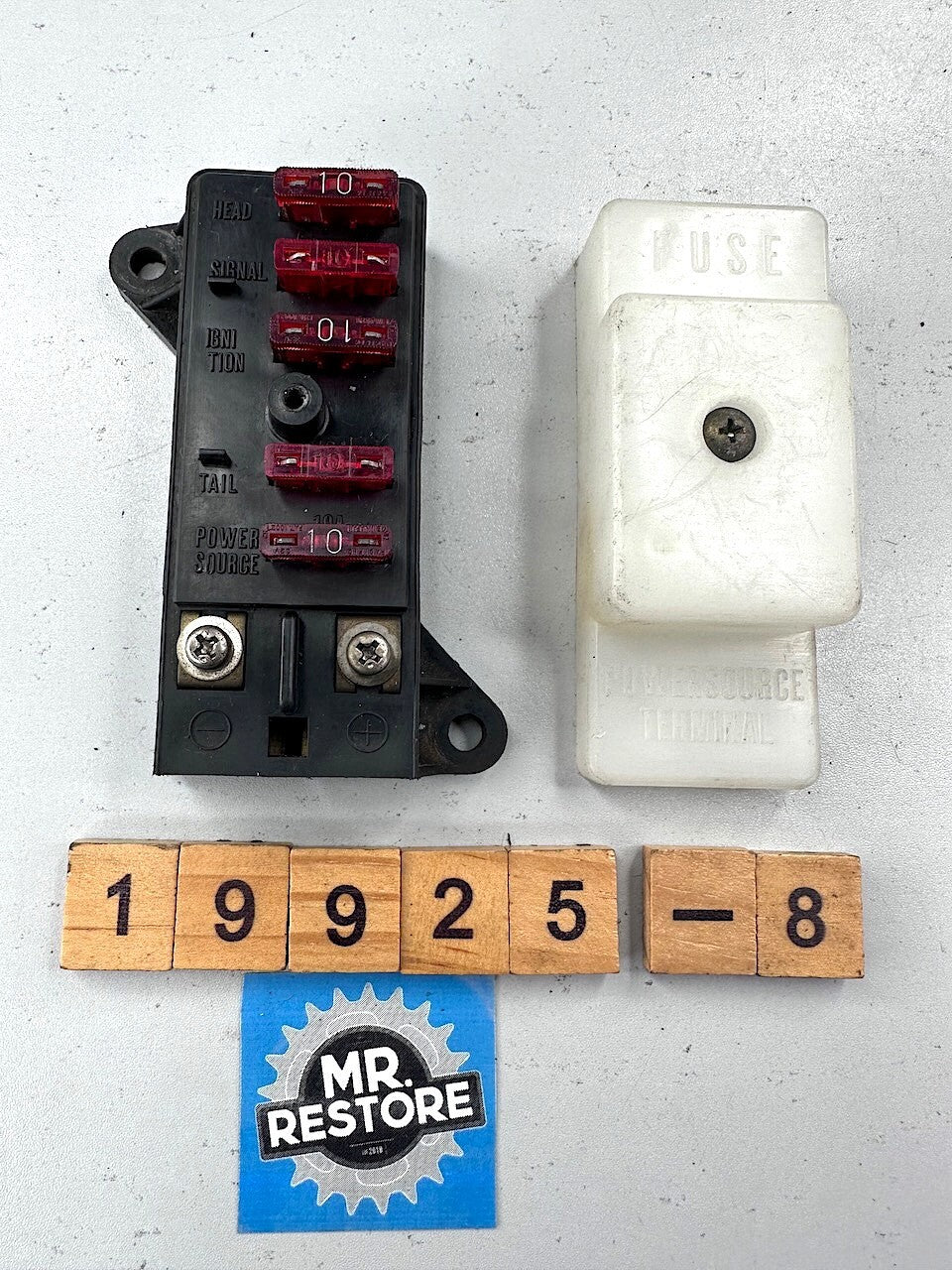 Suzuki GSXR1100 GSXR750 GSX1100 GSX750 GSX600 Fuse Box & Cover 36740-05A01