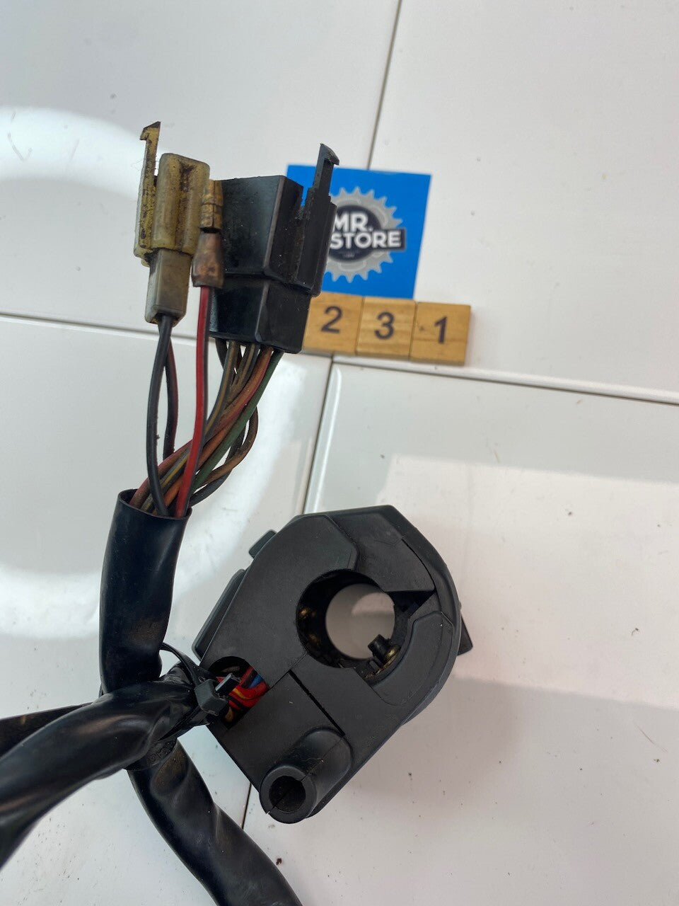 Kawasaki GPX250 L/H Handle Bar Switch & Choke Lever - Hi Lo Turn Horn