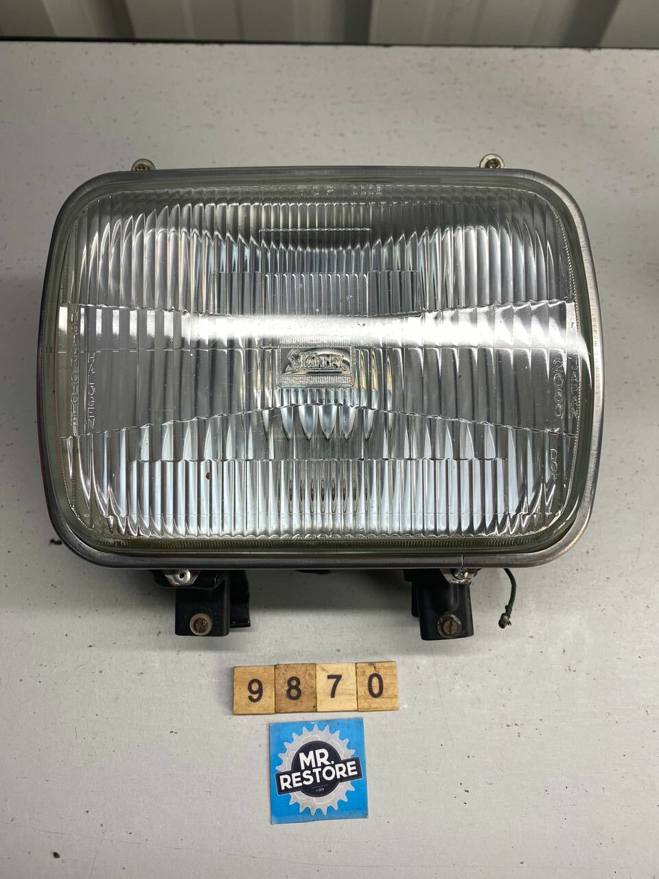 Honda VF1100 VT500 VF500 Headlight Assembly - VGC