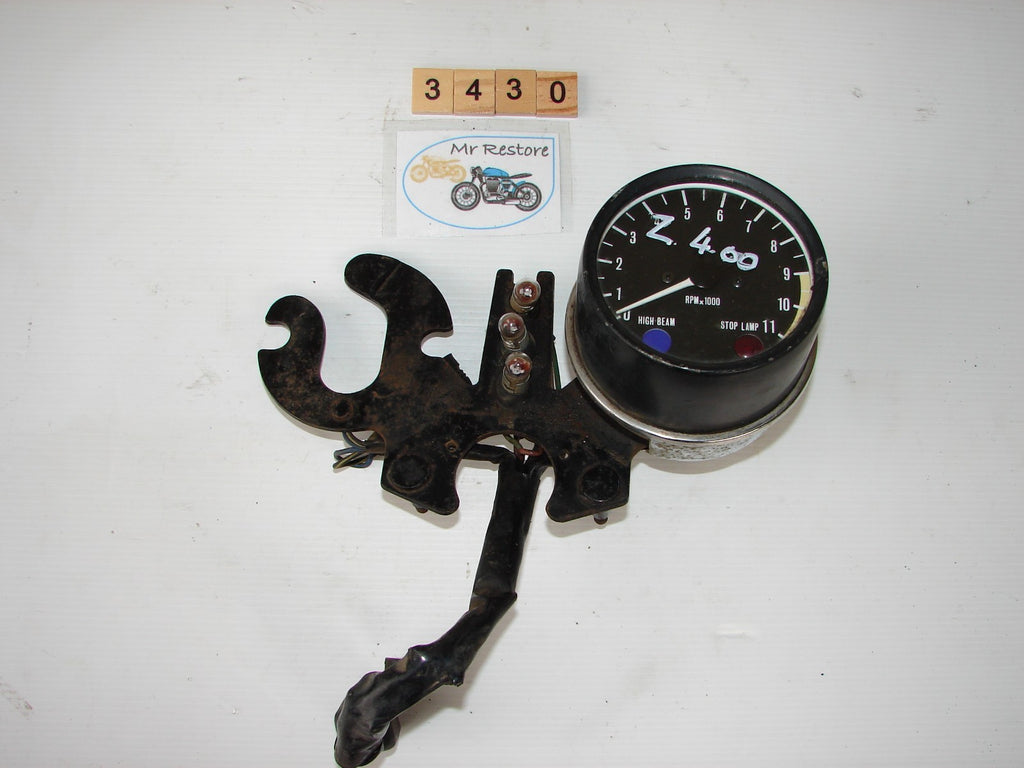 Kawasaki Z400 tachometer with centre console, brackets and loom
