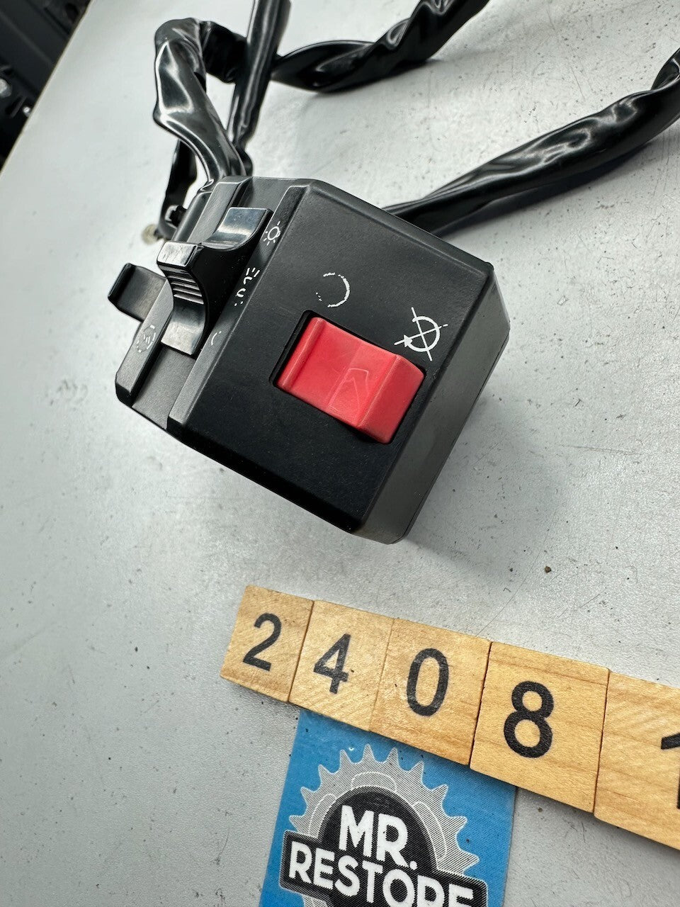 Triumph Speed Triple T300 - Right Handlebar Switch