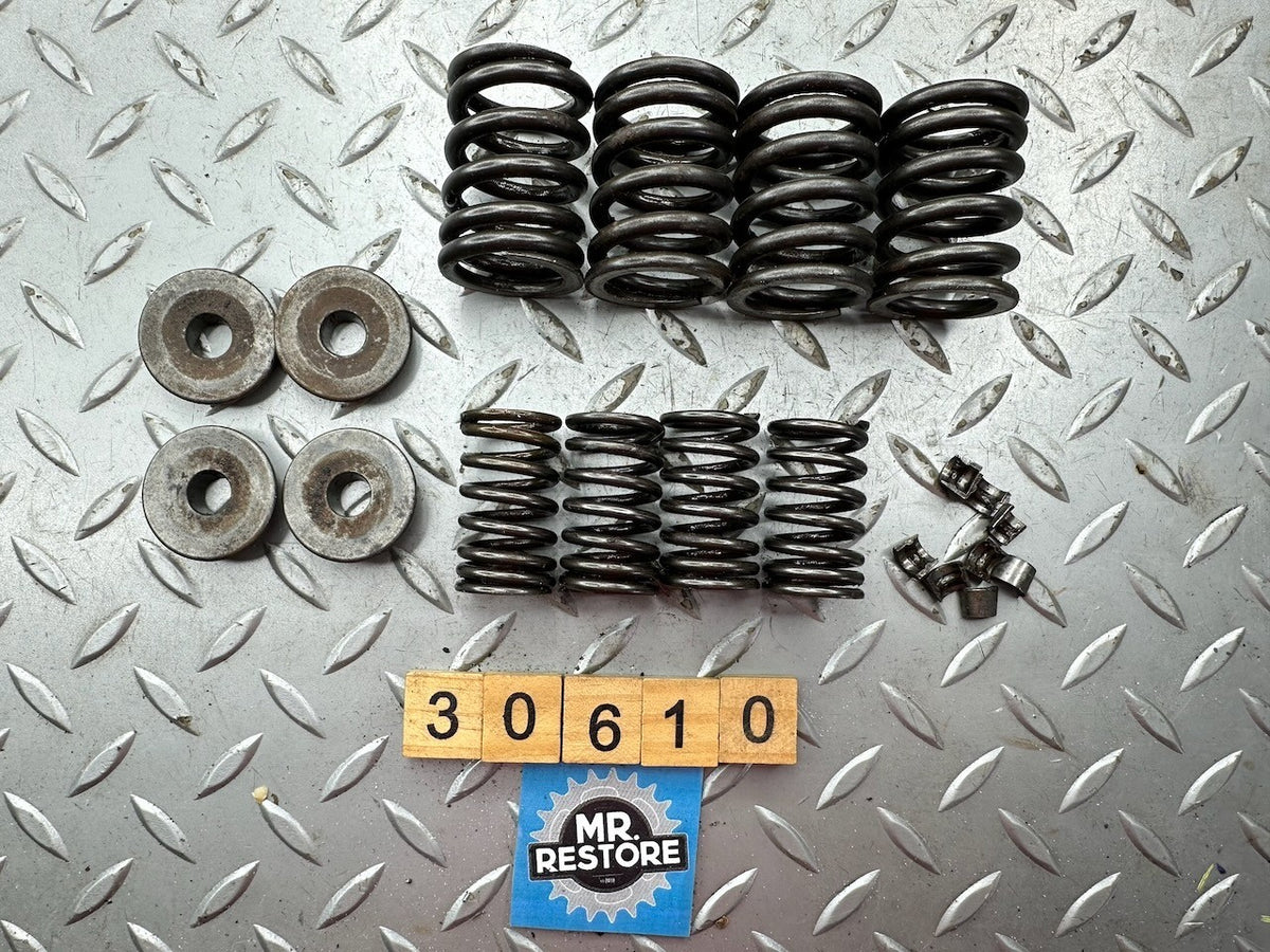 Yamaha XS400 77-82 XS360 76-77 Valves Springs & Retainers