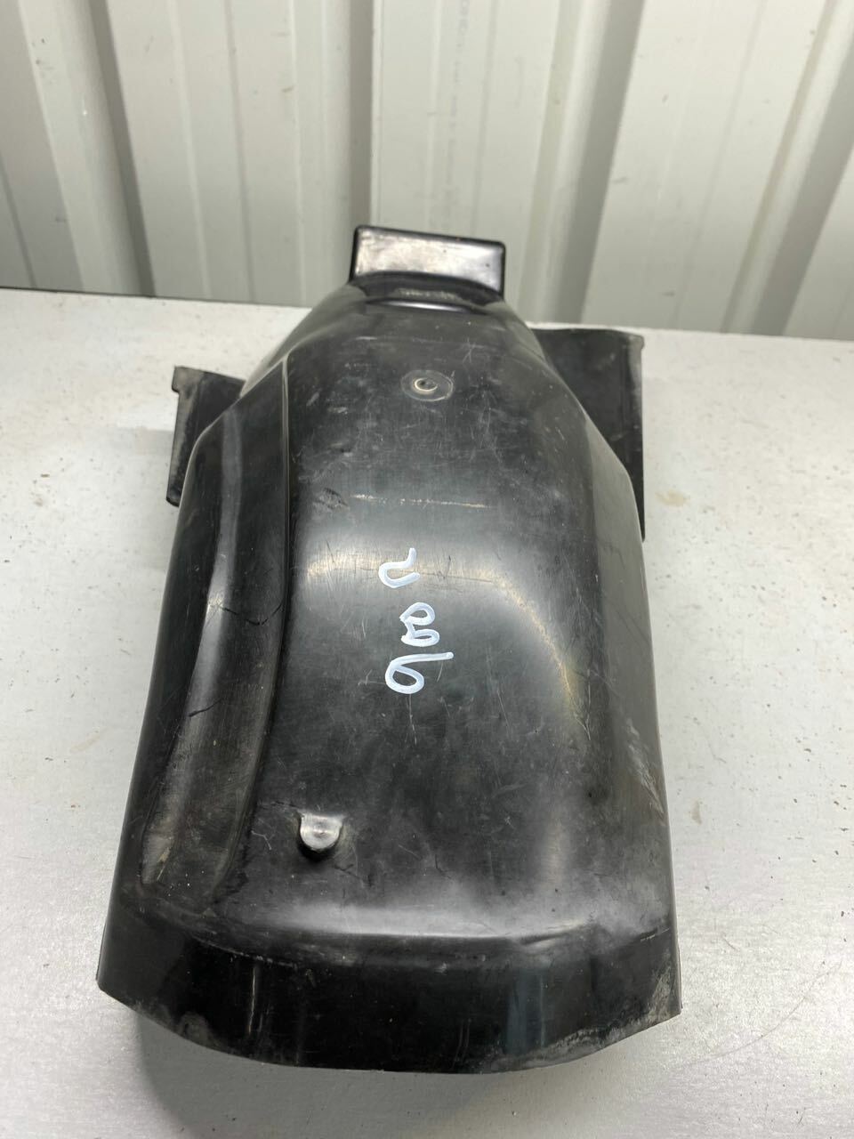 Kawasaki GPZ900R ZX900 GPZ750R Rear Fender Under Guard
