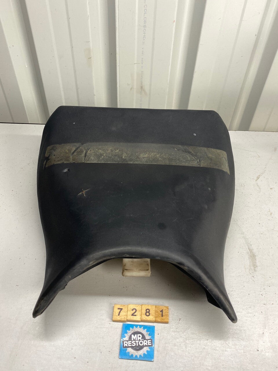 Kawasaki ZXR750 ZX750 Ninja ZX-7R Seat 53001-1686 1989 to 1995