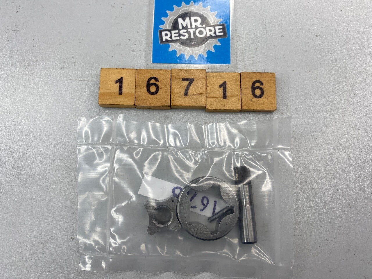 Suzuki RGV250 1989-96 Oil Pump Rotor Set 16410-12C00