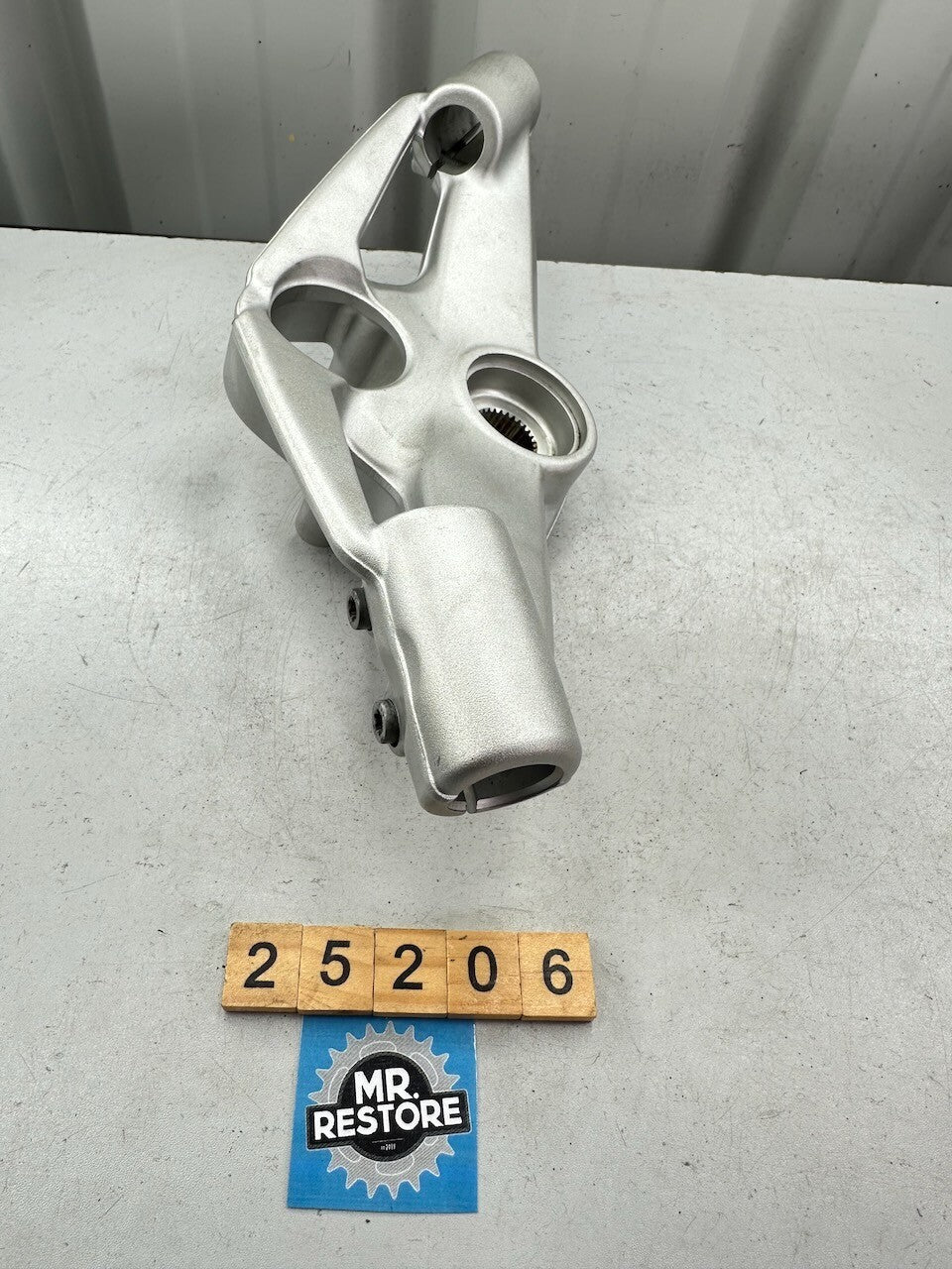 BMW K1300R K1200R Handlebar Control Arm Bridge Fork Crown 32717699461