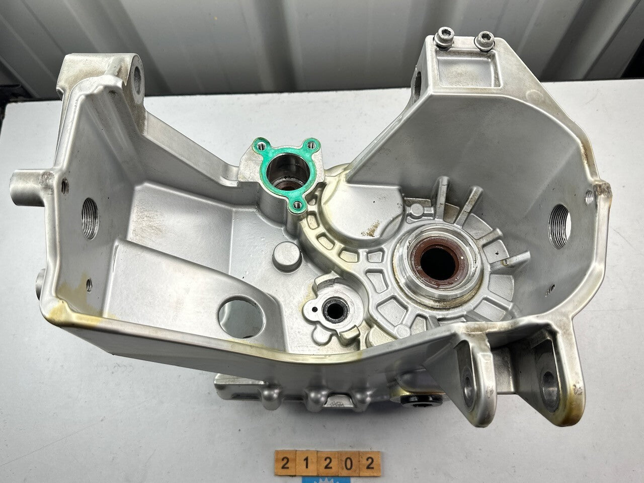 BMW R1150GS R1100RS R1150R R1200C R1100S Transmission Gearbox Case 4240018190