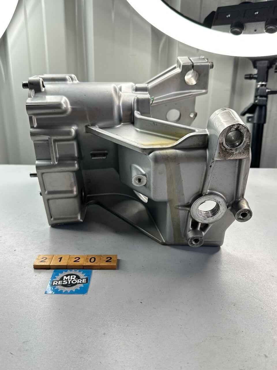BMW R1150GS R1100RS R1150R R1200C R1100S Transmission Gearbox Case 4240018190