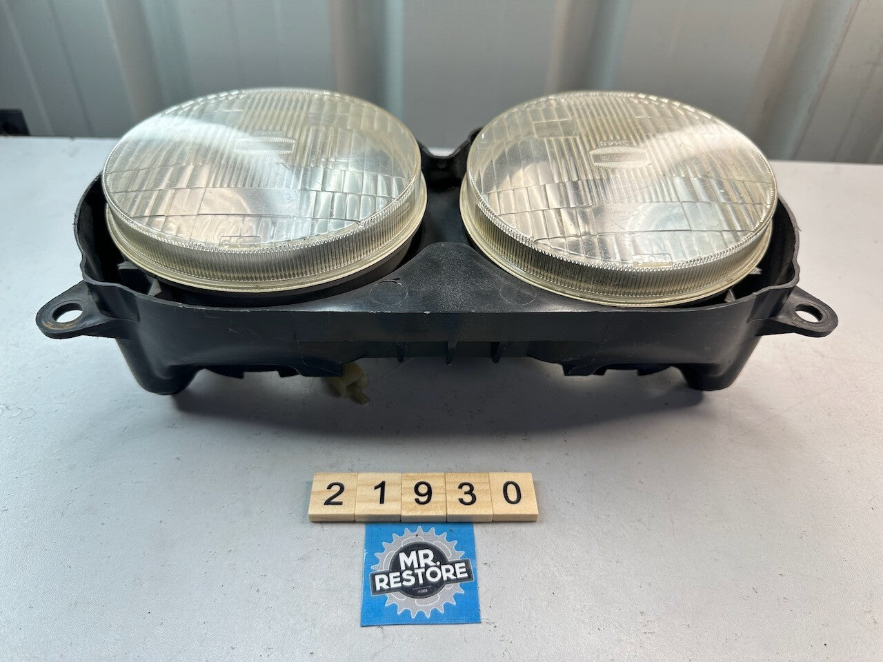 Yamaha FZR250 2KR OEM Headlights