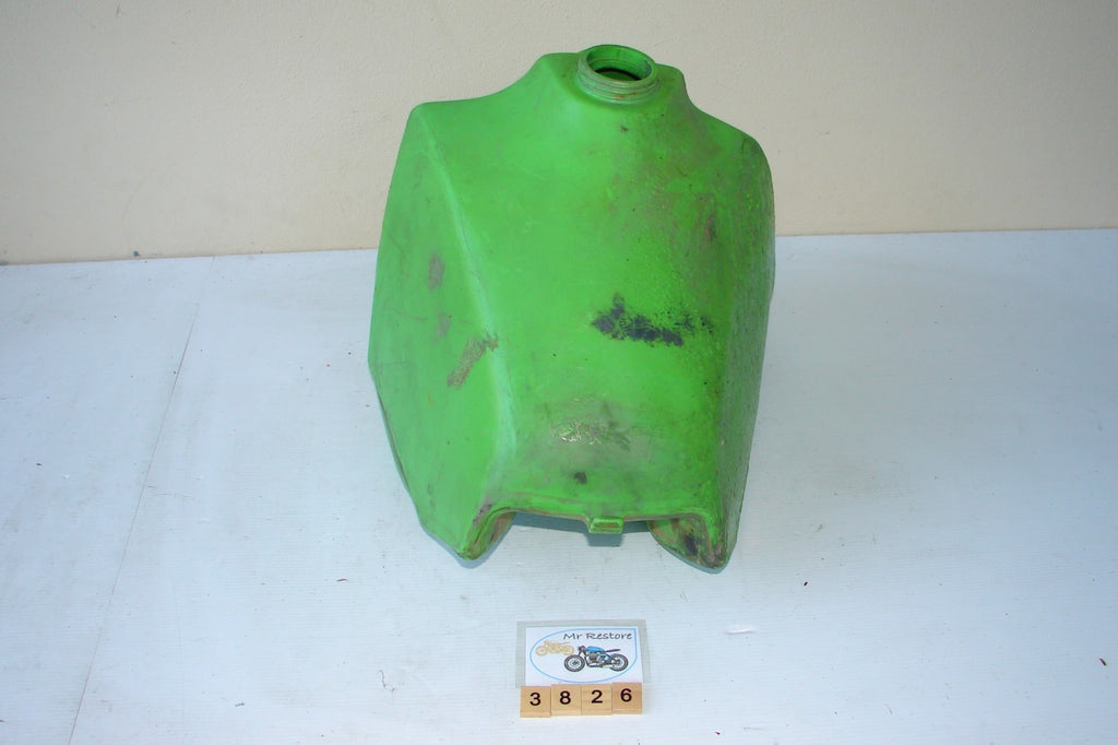 Kawasaki KX125 B2 1983 plastic fuel tank VMX OEM