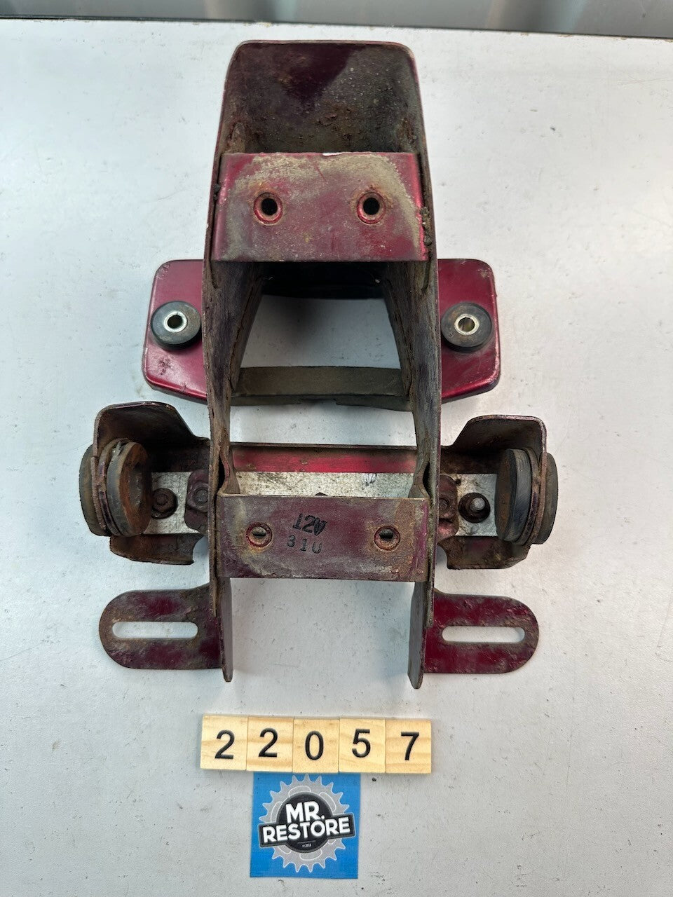 Kawasaki GT550 Z550 1983-84 Taillight Bracket 23036-1047-H3