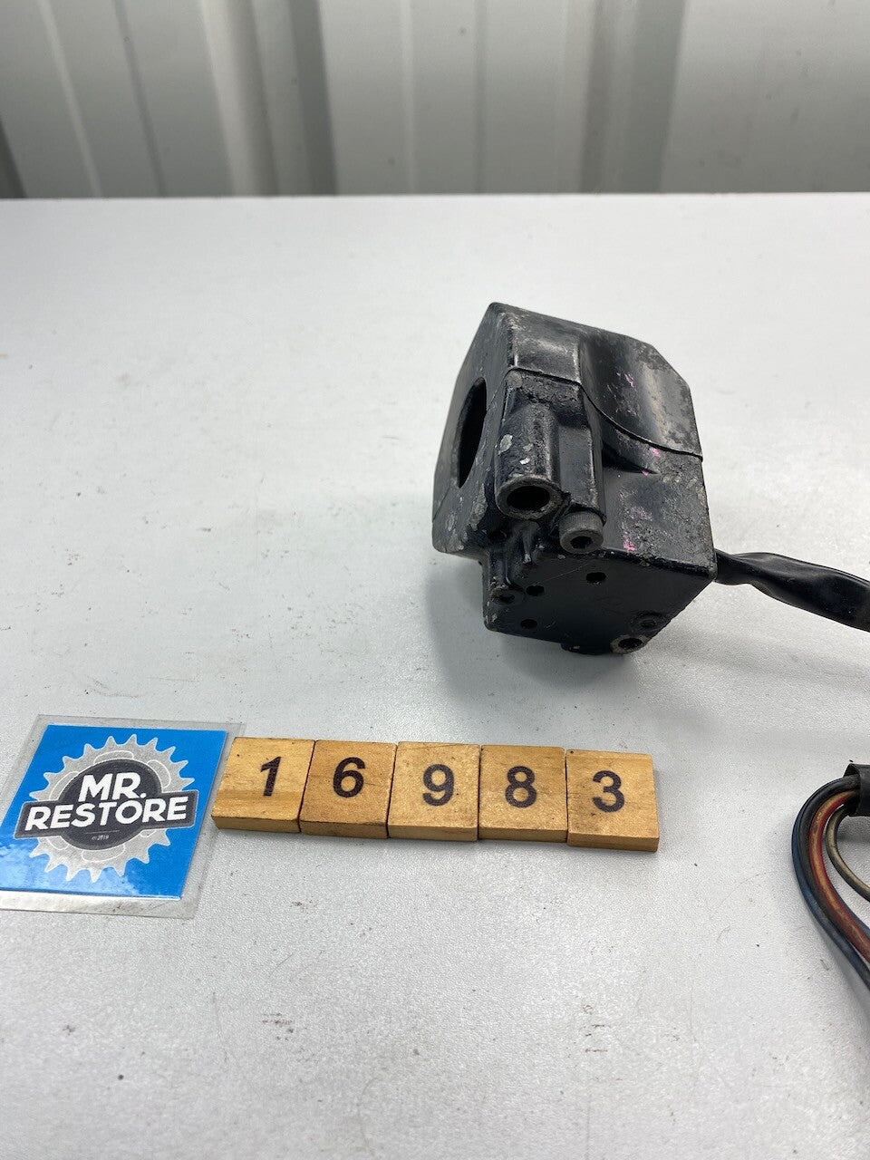 Yamaha TZR250 OEM L/H Handlebar Switch 