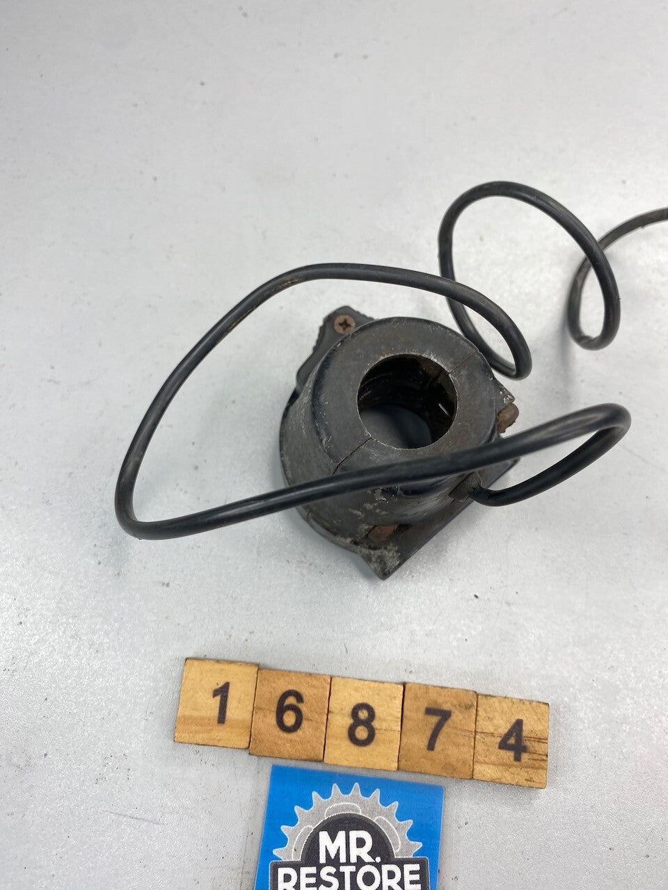 Kawasaki KL250 1977-79 R/H Handlebar Switch 