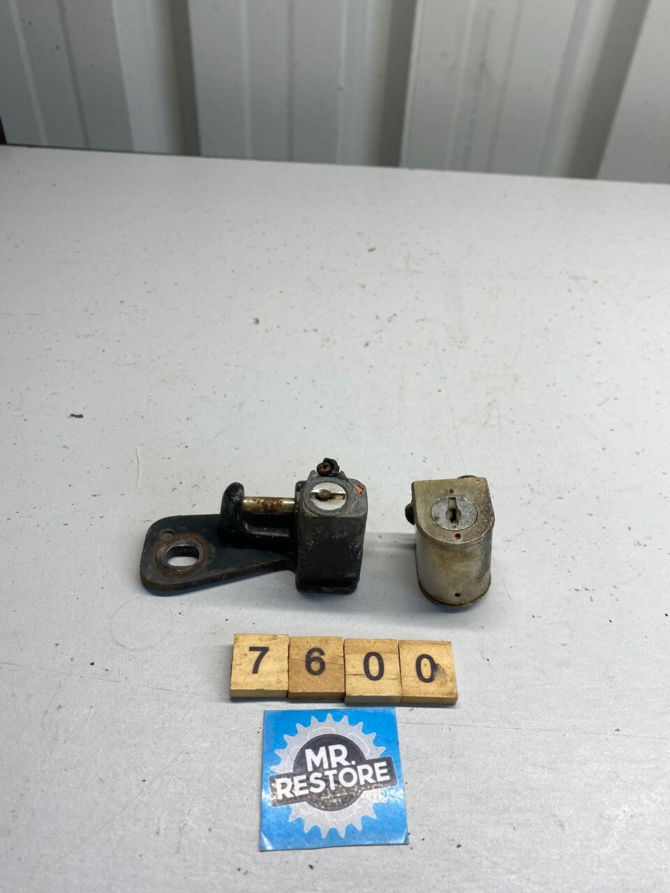 Honda XL 100 1973 Helmet and Steering Locks (no key)