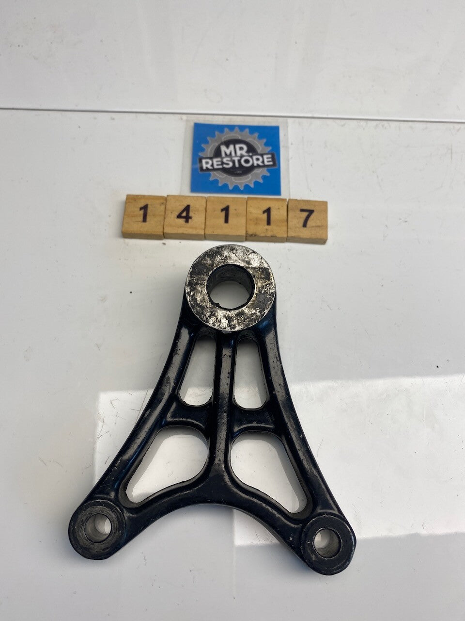 Suzuki GS500 GSX250 GSX750 VX800 GSX600 etc Rear Brake Caliper Mount 69721-43400