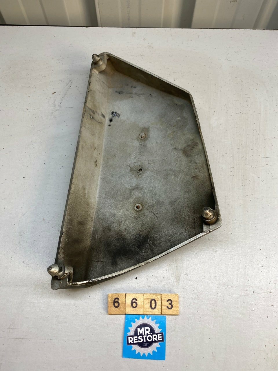 Kawasaki Z250 KZ250 A - R/H Side Cover & Badge 36001-1033