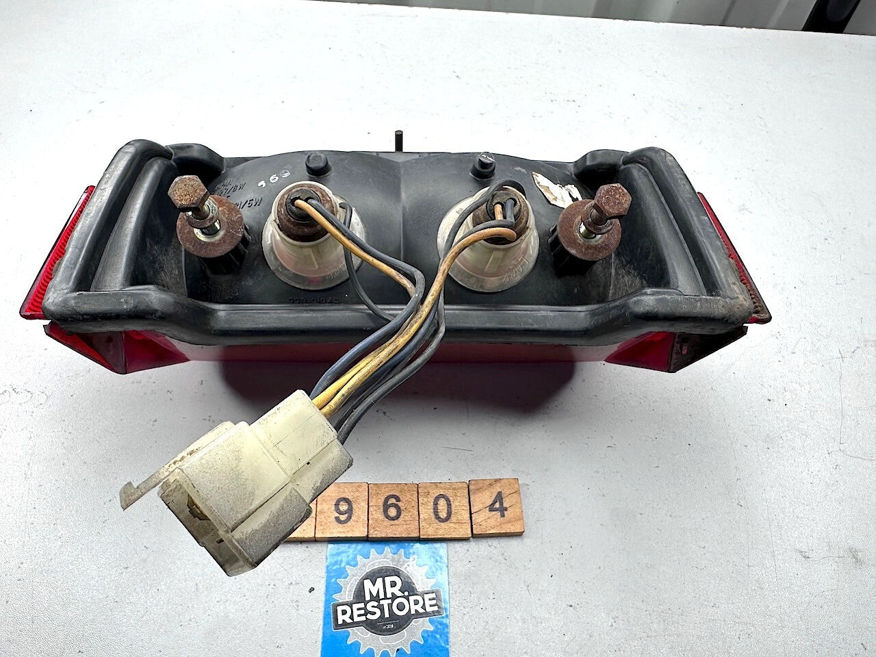 Yamaha FJ1200 FJ1100 Taillight & Bulb Holder Harness (tested) 47M-84710-60