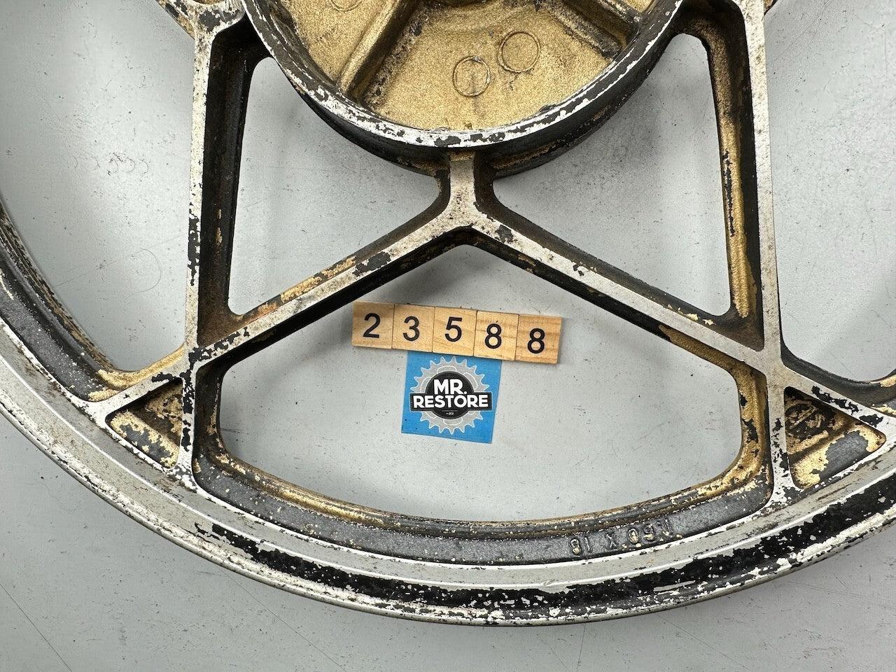 Suzuki Classic Vintage Rear Wheel (GS ? GT200 ? GSX ?) 18x1.60 (Dated Nov 1982)