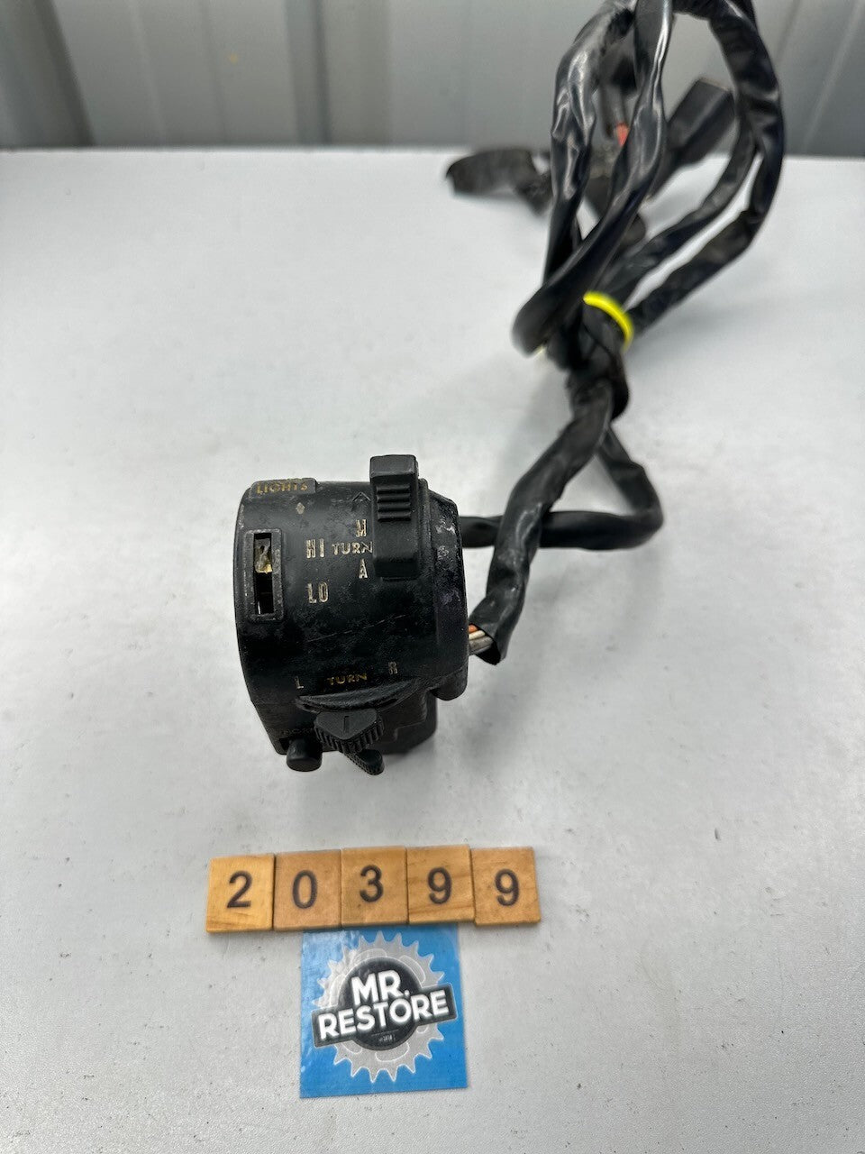 Kawasaki KZ750 Z750 LTD L/H Handlebar Switch