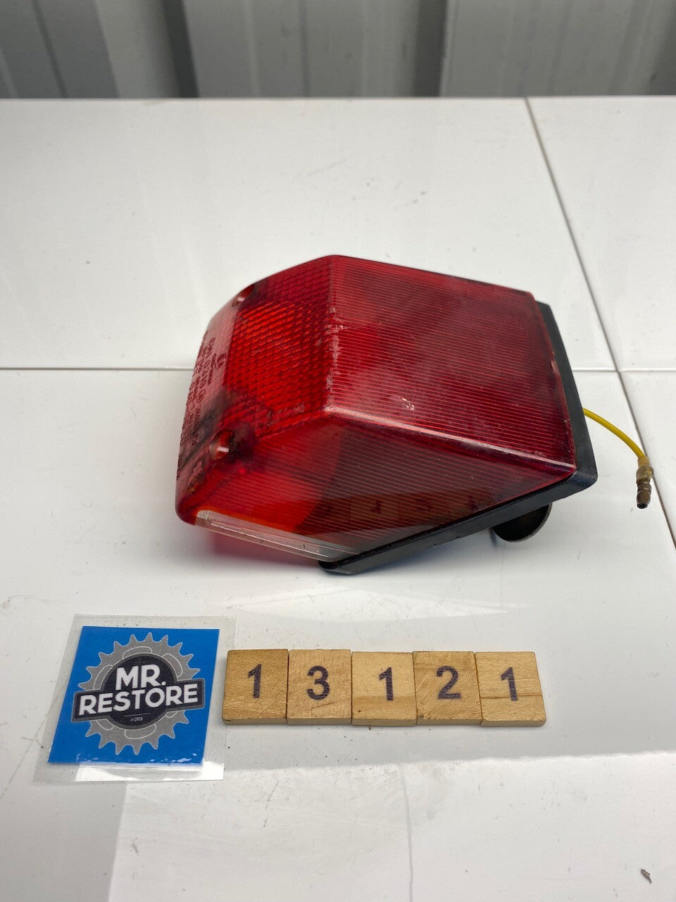Yamaha FZR250 SDR200 SRX400 Tail Light (tested) OEM 1JK-84710