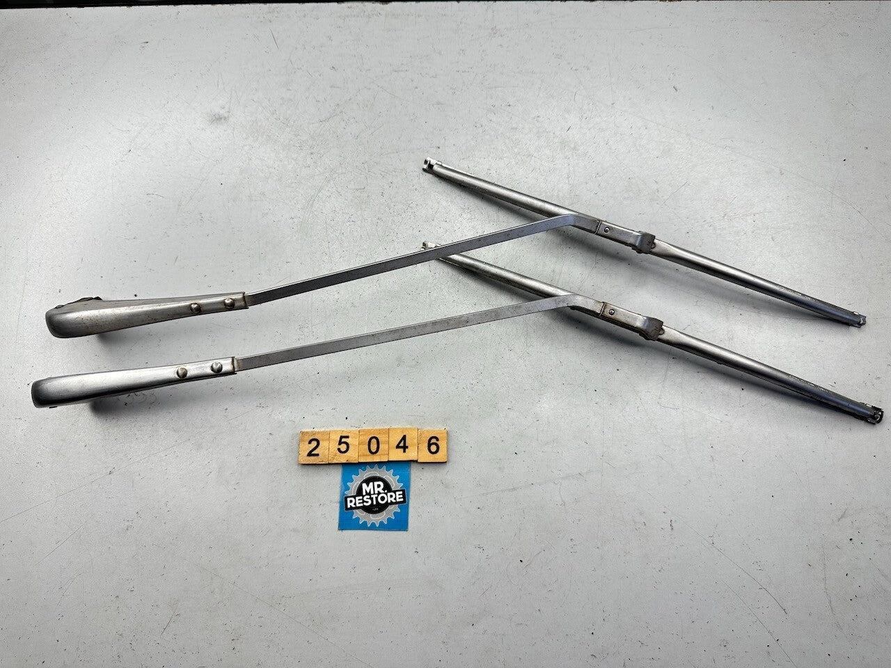 Suzuki LJ50 Pair of Window Wipers (Look OEM with Japanese Blades)