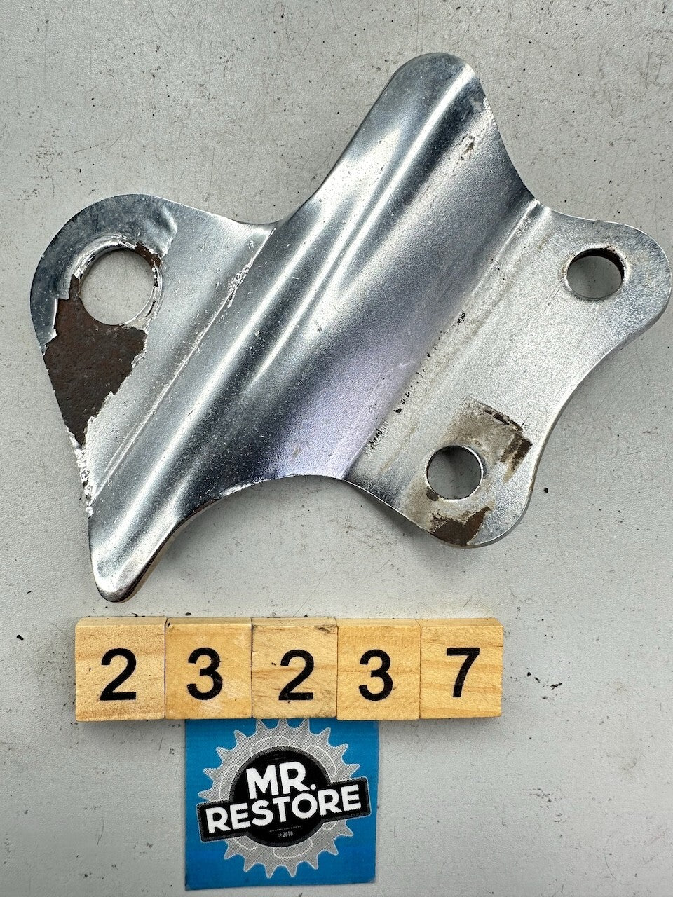Yamaha XS650 '78-81' Right Exhaust Muffler Stay Bracket 2M0-14781-01