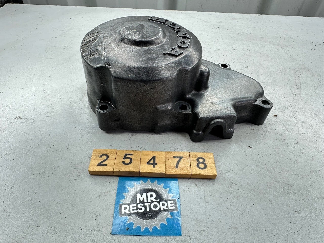 Honda CBR250RR MC22 Generator Stator Rotor Cover 11635-KAZ