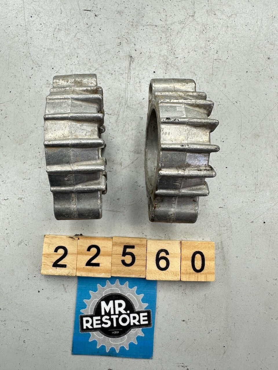 Honda VF750 VF700 Pair of Exhaust Pipe Joints Flange 18231-MB0
