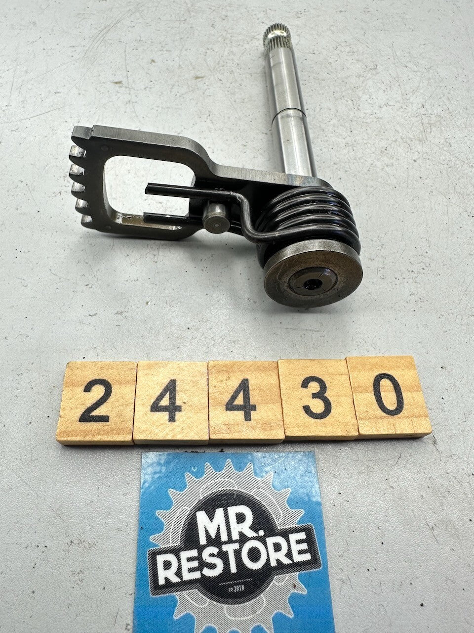 Triumph Daytona Speed Triple T300 Sprint Trident Tiger Trophy - Gear Shaft Assy