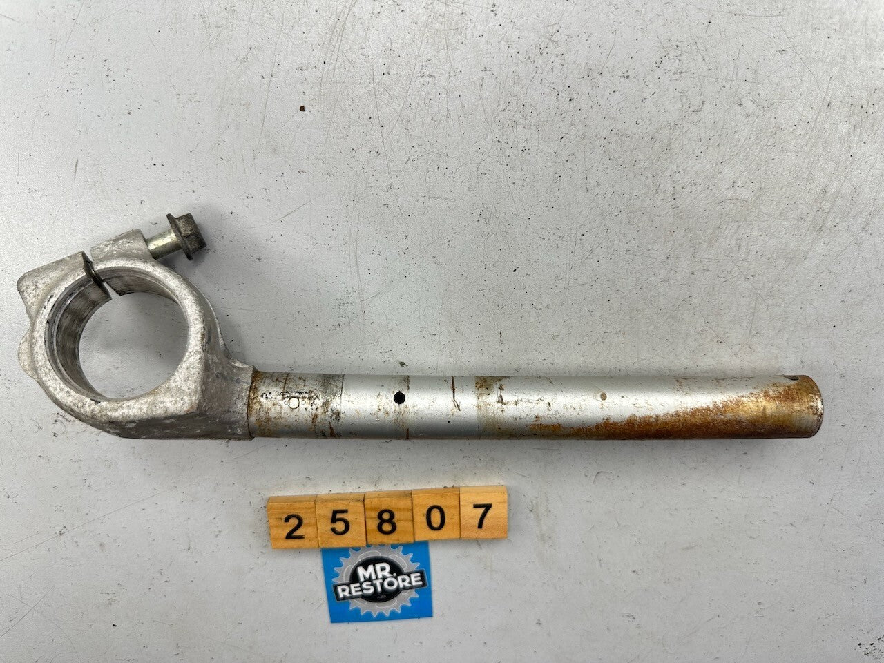 Honda CBR250 RR MC22 Right Handlebar 53100-KAZ  53100-KAZ-000