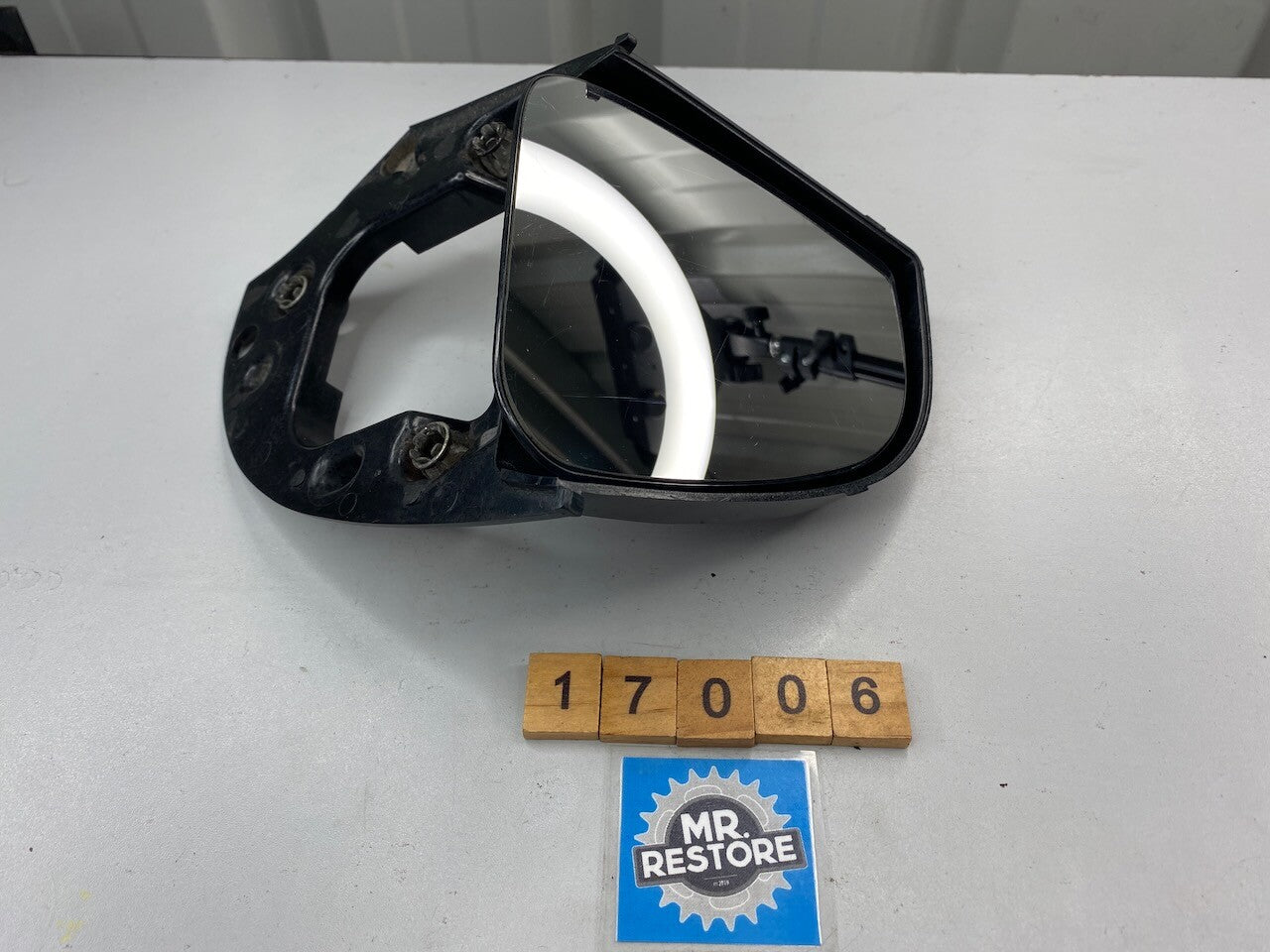 BMW R1150 R1100 R850 259T R22 L/H Base Plate & Mirror 46632352121