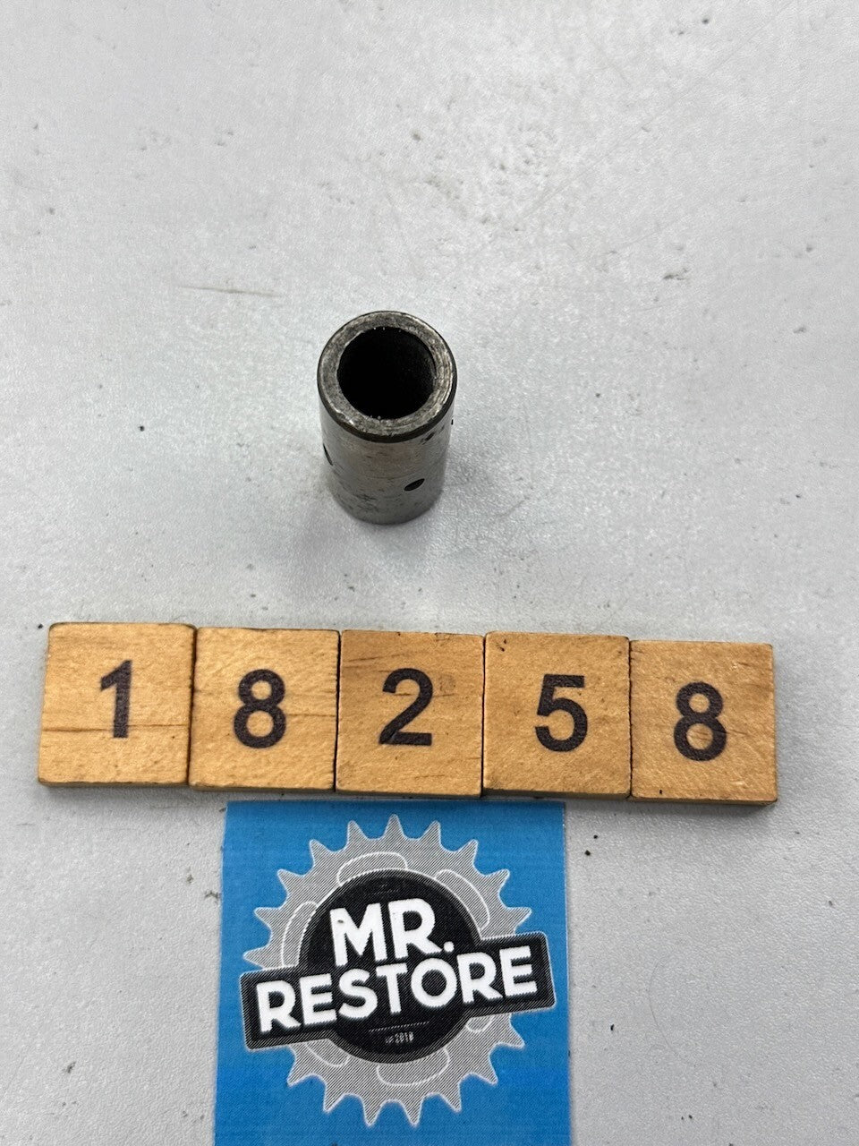 Yamaha XS500 TX500 Idle Sprocket Shaft 371-11455