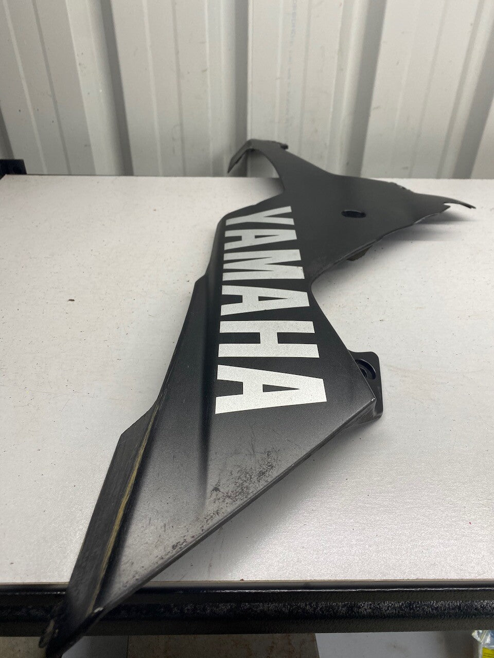 Yamaha YZF R1 02-03 Lower Left Hand Cowl Panel 5PW-Y2808-00-P0
