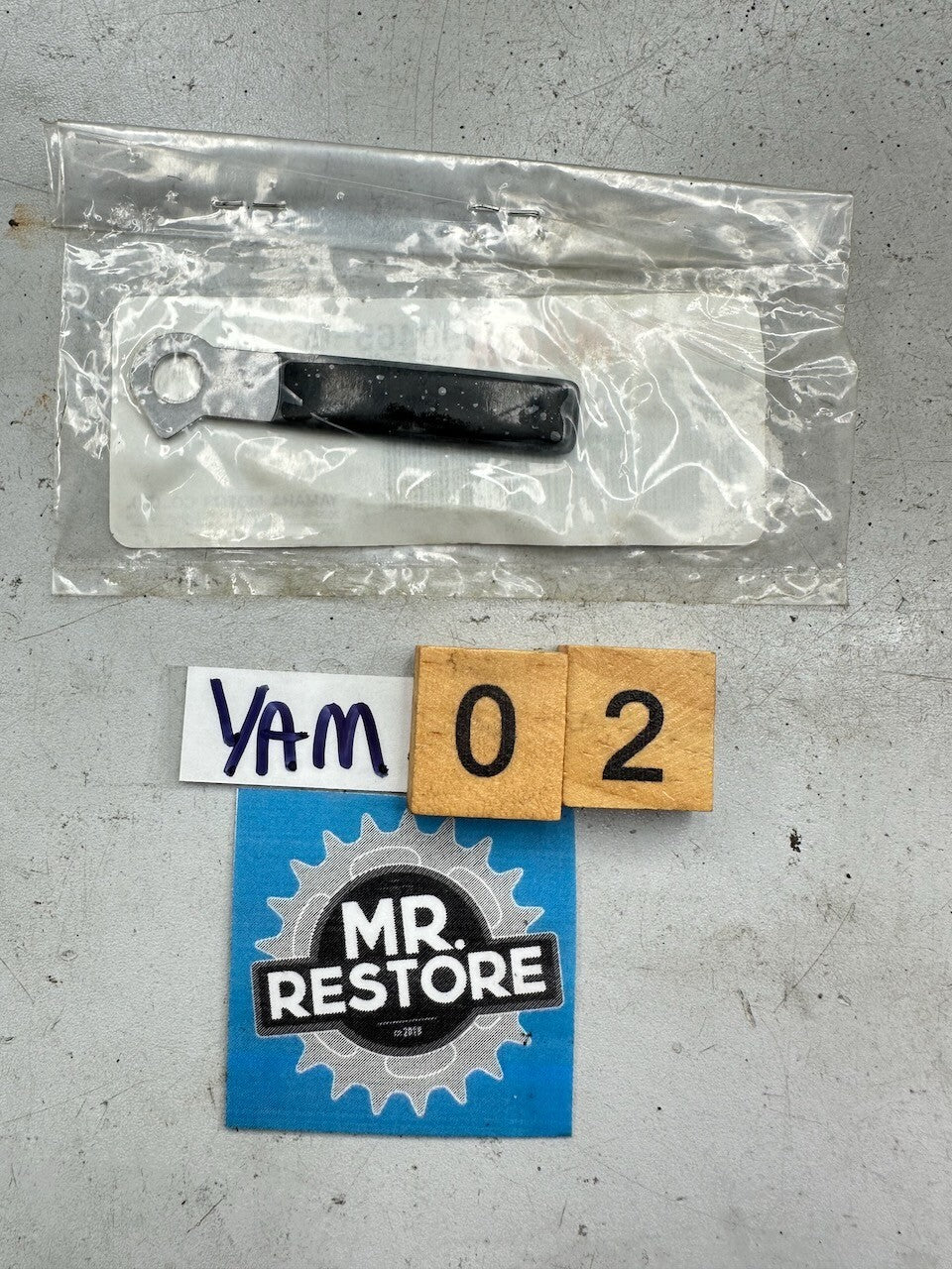 Yamaha NOS OEM Many Models Clamp 90465-06376  90465-06376-00