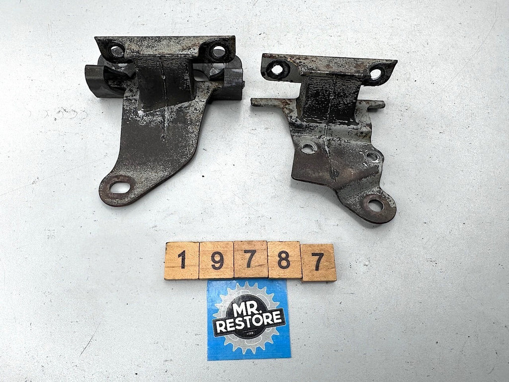 Honda CB1000 CB900 CB750 Left & Right Seat Bracket Stays 77140-438  77130-438
