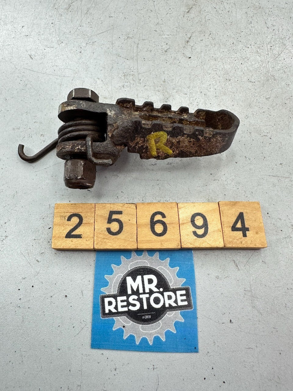 Yamaha TY250 A 1974 Right Foot Rest Peg & Bolt 434-27412-00-35