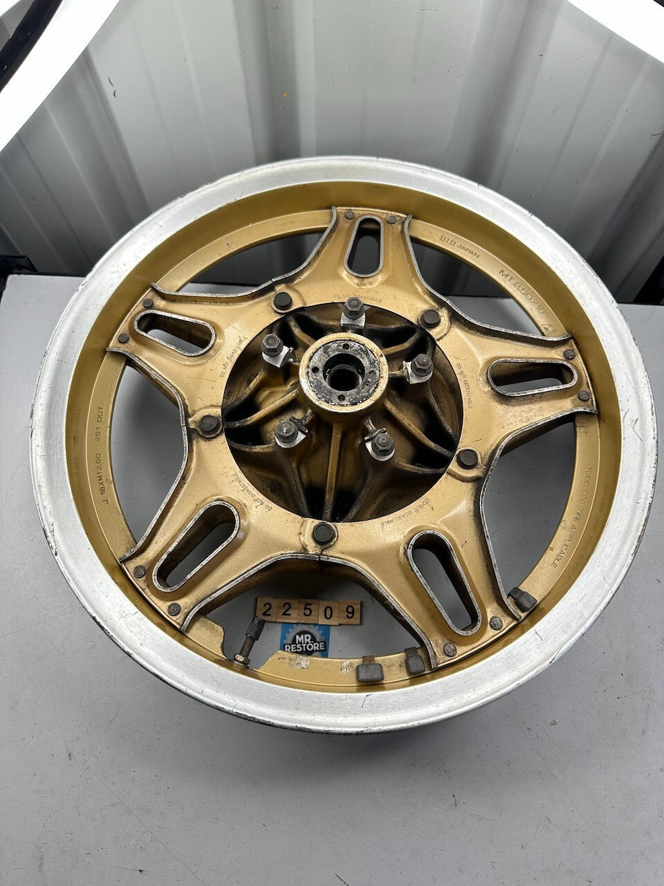 Honda CB 900 F Rear Wheel 18 x 2.50 (Feb 81)